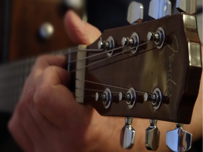/termine/Foerderkreis-Kuenstlerhaus-Edenkoben-eV/width-400/gitarre.jpg